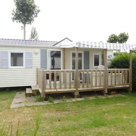 Camping La Plage Сент-Илер-де-Рье Экстерьер фото